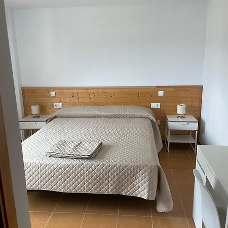 Antonio Ponz Hotel Toras